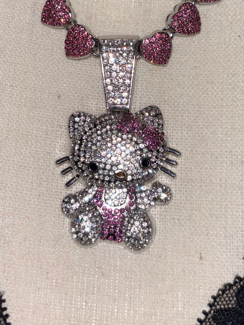 Silver Tone  Krystal HELLO KITTY pendant and pink heart necklace